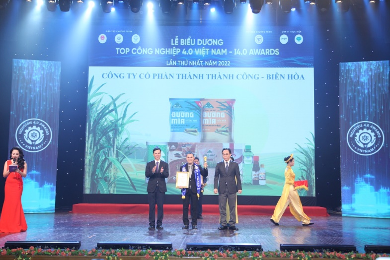 SBT nhận Giải thưởng &ldquo;Top Doanh nghiệp 4.0 Việt Nam 2022&rdquo; - Ảnh 1.