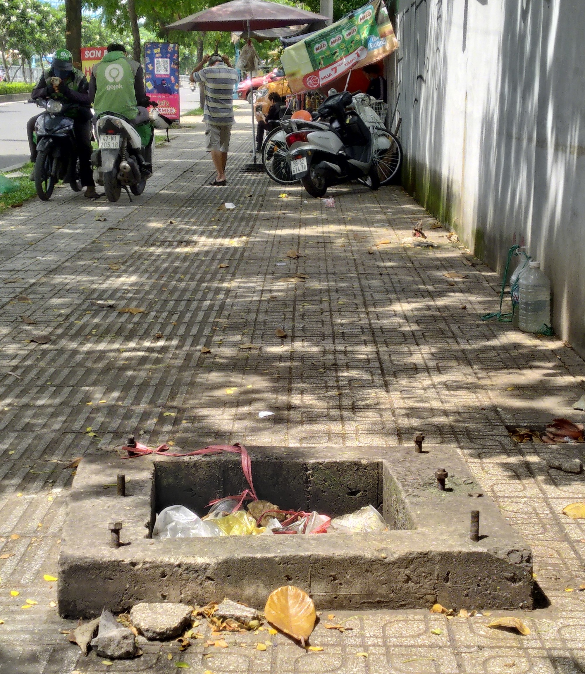 Đáng phê bình...