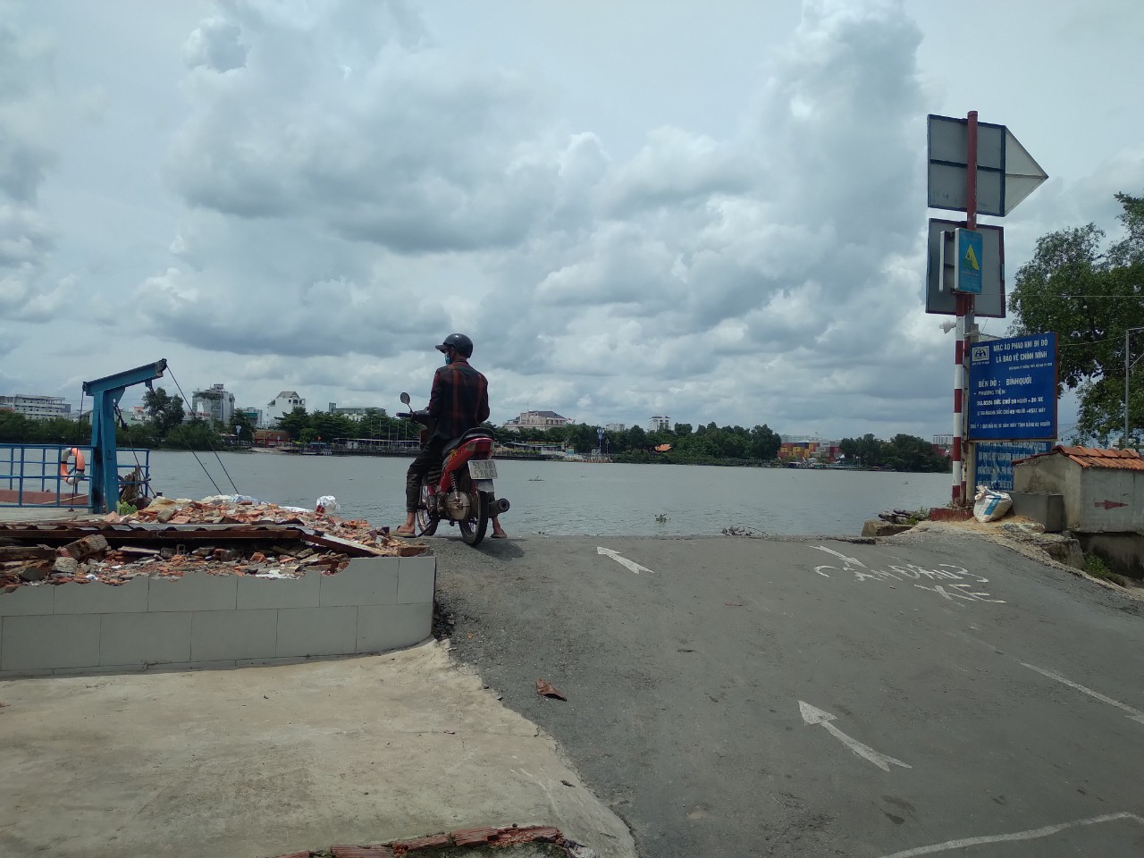 Nghịch lý phà trong đô thị