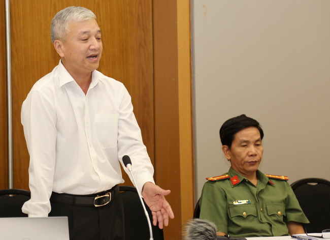 Gi&aacute;m đốc Sở Y tế B&igrave;nh Định n&oacute;i về việc h&agrave;ng loạt nh&acirc;n vi&ecirc;n y tế nghỉ việc - Ảnh 1.