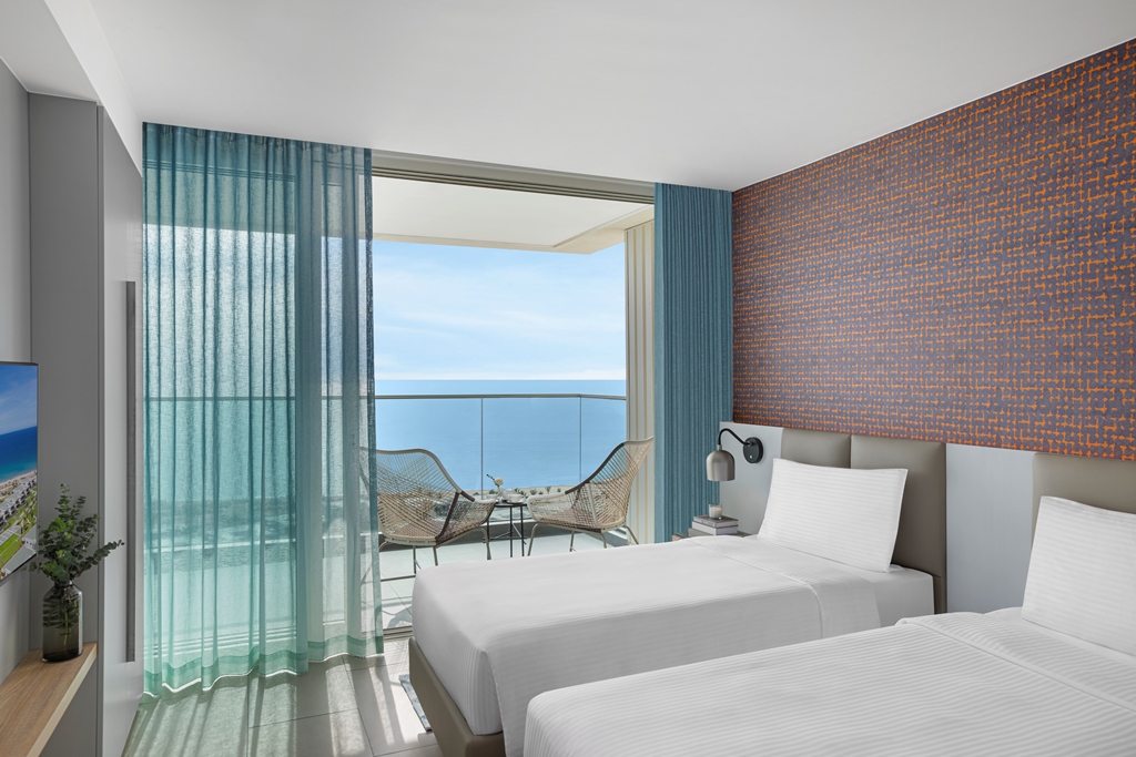 Ban công ngoại cỡ tại ALMA resort - Ảnh 2.