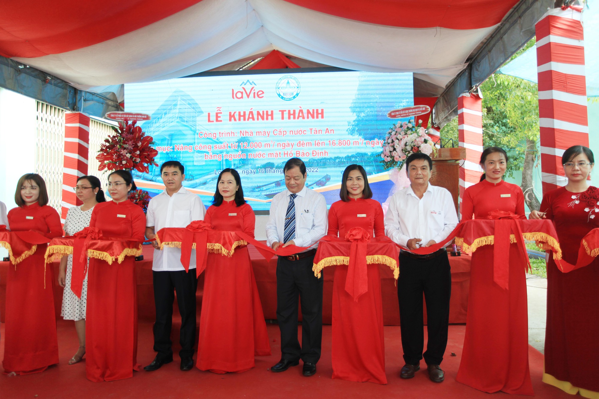 La Vie đồng hành cùng công ty cấp nước Long An - Ảnh 1.