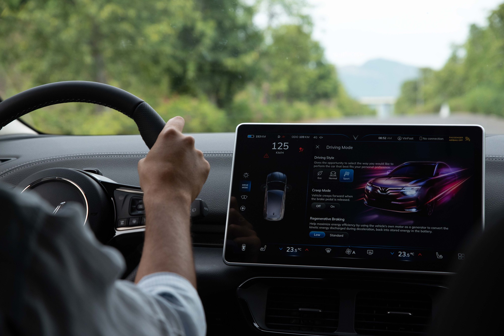 Automobile Propre: VinFast VF 8 mang &ldquo;t&iacute;nh &Acirc;u&rdquo; nhất ng&agrave;nh &ocirc;t&ocirc; ch&acirc;u &Aacute; - Ảnh 1.