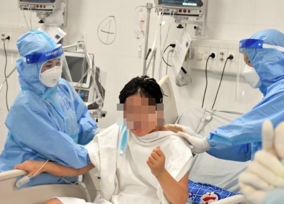 Tôn vinh nhân viên y tế Nam tiến chống dịch Covid-19