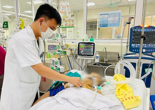 Hà Nội ghi nhận hơn 2.600 ca mắc cúm, nhiều trường hợp nguy kịch