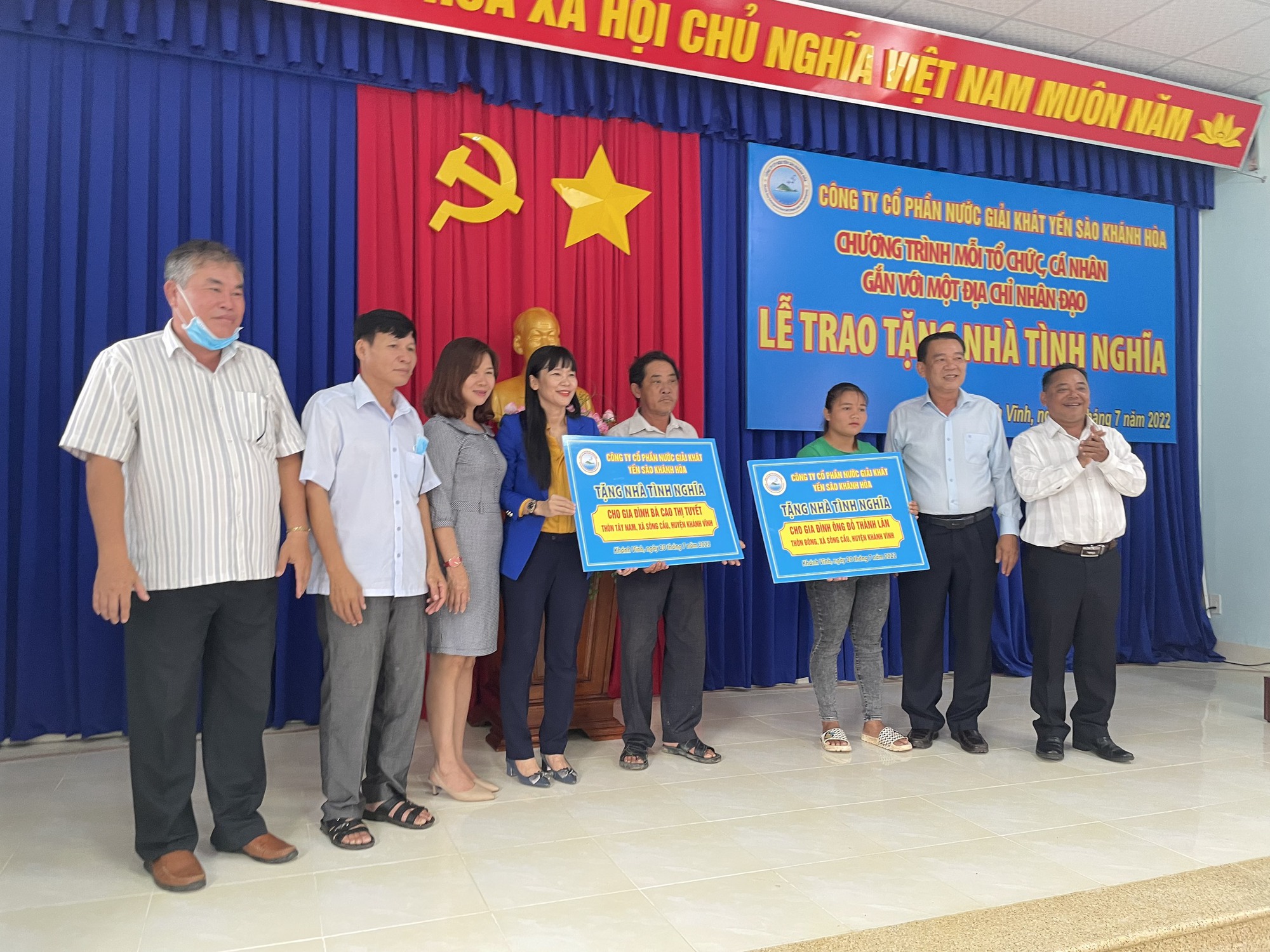 Khánh Hòa: Nhà mới cho đồng bào nghèo huyện miền núi - Ảnh 1.
