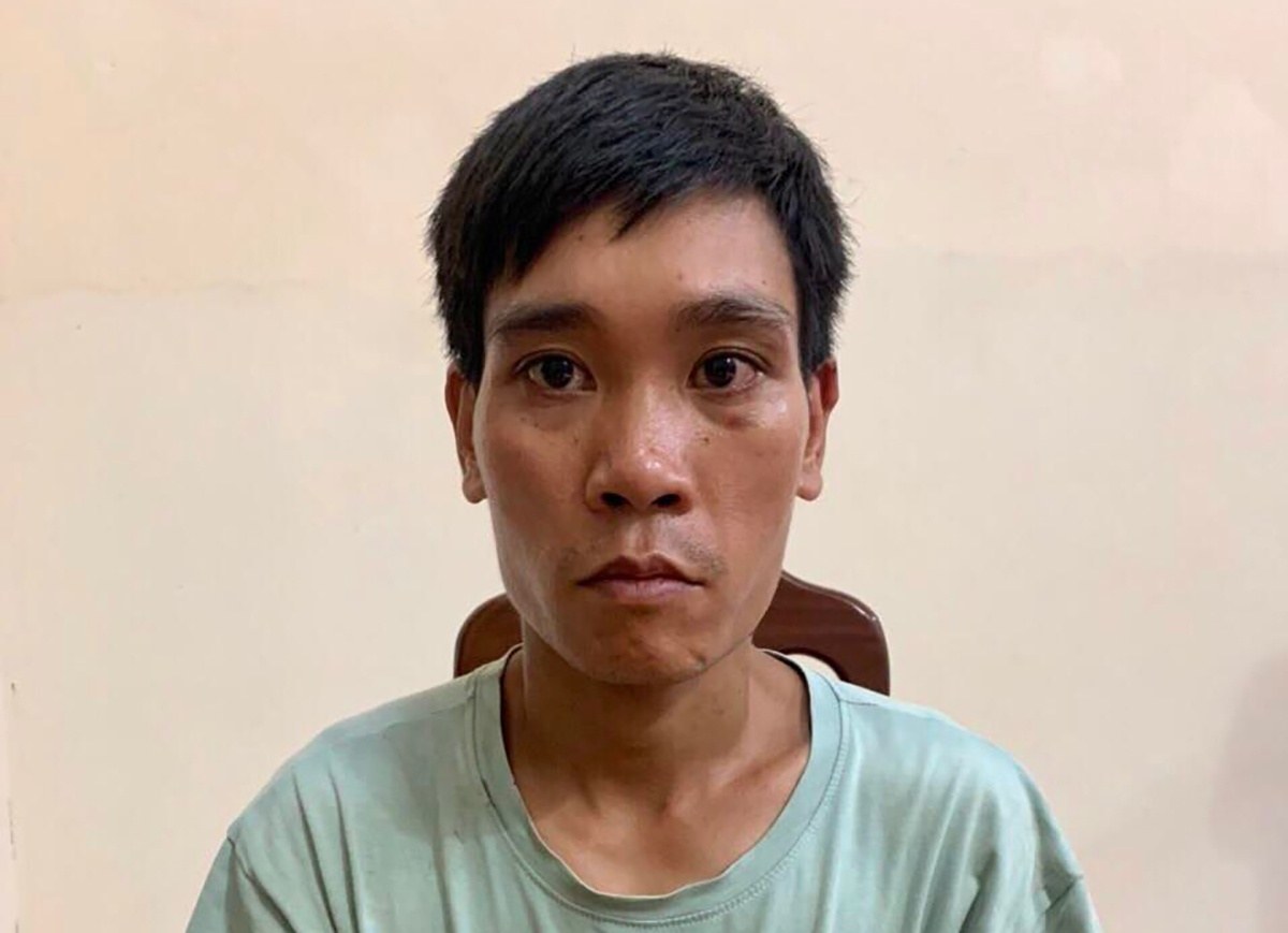 H&eacute; lộ nguy&ecirc;n nh&acirc;n vụ nam thanh ni&ecirc;n ch&eacute;m chủ tịch thị trấn, hung h&atilde;n đuổi ch&eacute;m c&ocirc;ng an - Ảnh 1.