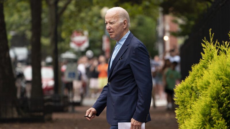 Tổng thống Joe Biden mắc Covid-19