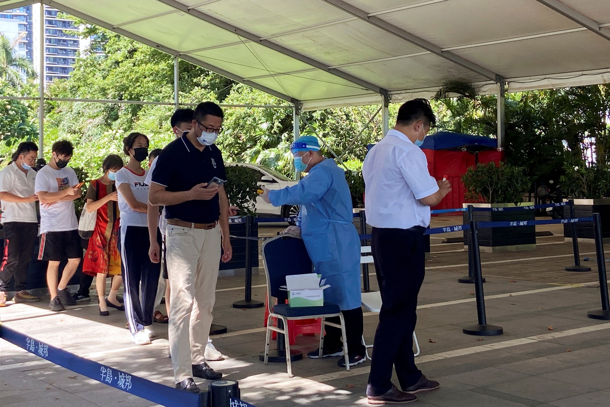 Tây Thái Bình Dương thành điểm nóng Covid-19 - Ảnh 1.