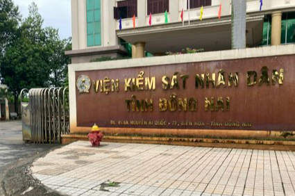 Chánh Thanh tra VKSND tỉnh Đồng Nai "mây mưa" tại phòng làm việc