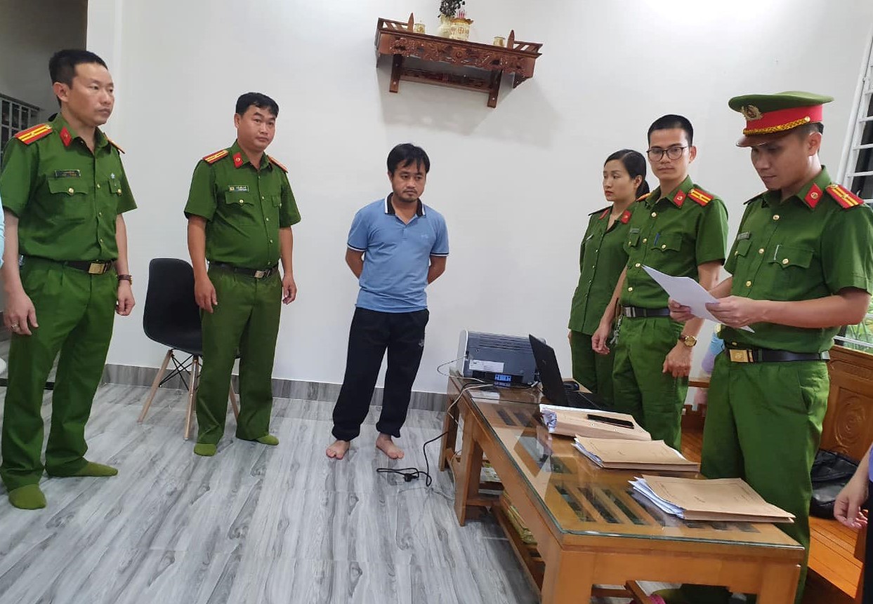 L&yacute; do c&ocirc;ng an khởi tố 2 c&aacute;n bộ CDC tỉnh Quảng Trị - Ảnh 1.