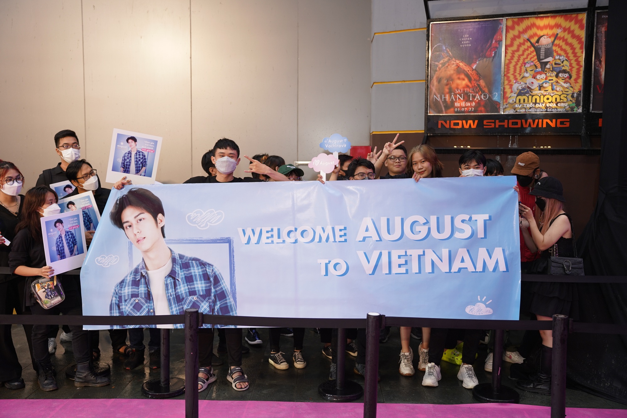 Nam thần August Vachiravit g&acirc;y thương nhớ với &ldquo;L&agrave; m&acirc;y tr&ecirc;n bầu trời của ai đ&oacute;&rdquo; - Ảnh 1.