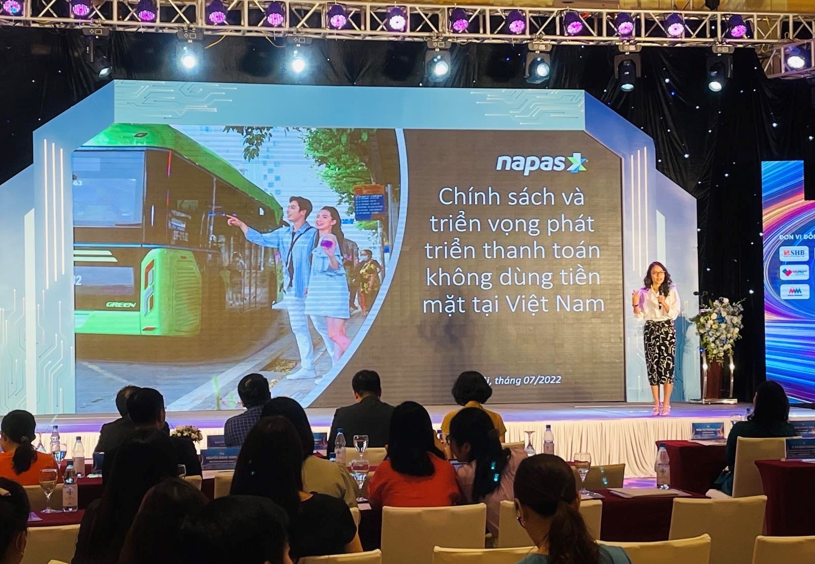 NAPAS tham gia Lễ Kích hoạt sự kiện Không dùng tiền mặt năm 2022