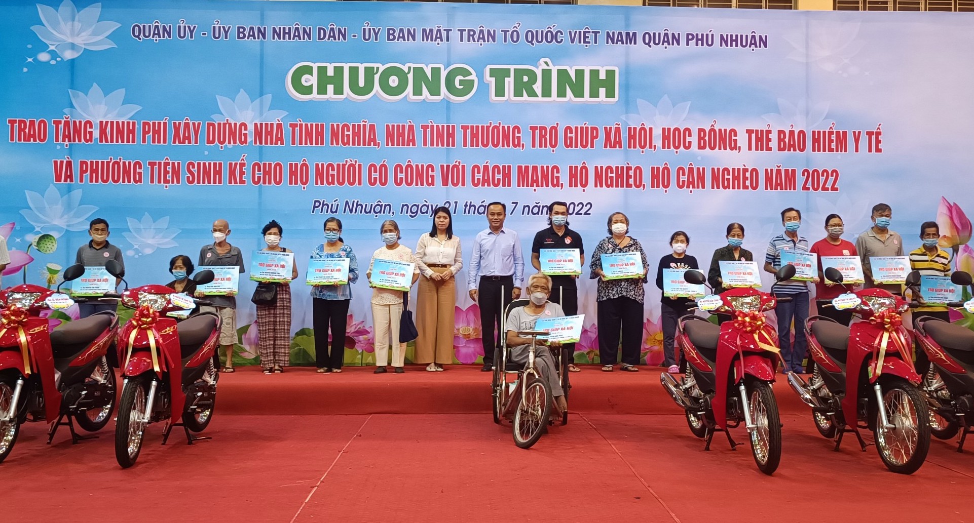 Buổi sáng đầy cảm xúc ở Phú Nhuận, TP HCM - Ảnh 2.
