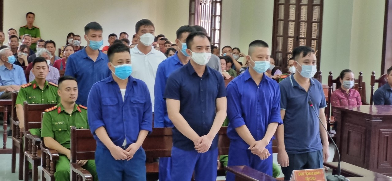 Cựu thiếu t&aacute; Trịnh Văn Khoa, người tố c&aacute;o cựu trưởng C&ocirc;ng an quận Đồ Sơn, vắng mặt tại t&ograve;a - Ảnh 1.