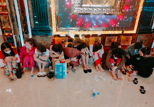 21 nam nữ tại Quảng Nam v&agrave;o karaoke chơi ma t&uacute;y - Ảnh 2.
