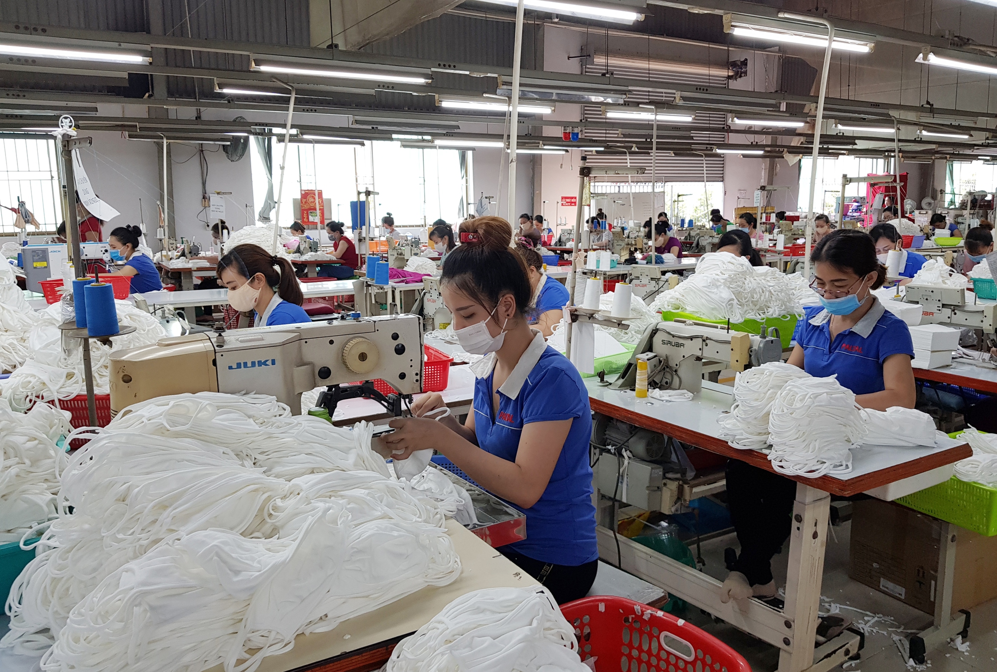 Những trường hợp được nhận tiền thay cho đ&oacute;ng BHXH - Ảnh 1.