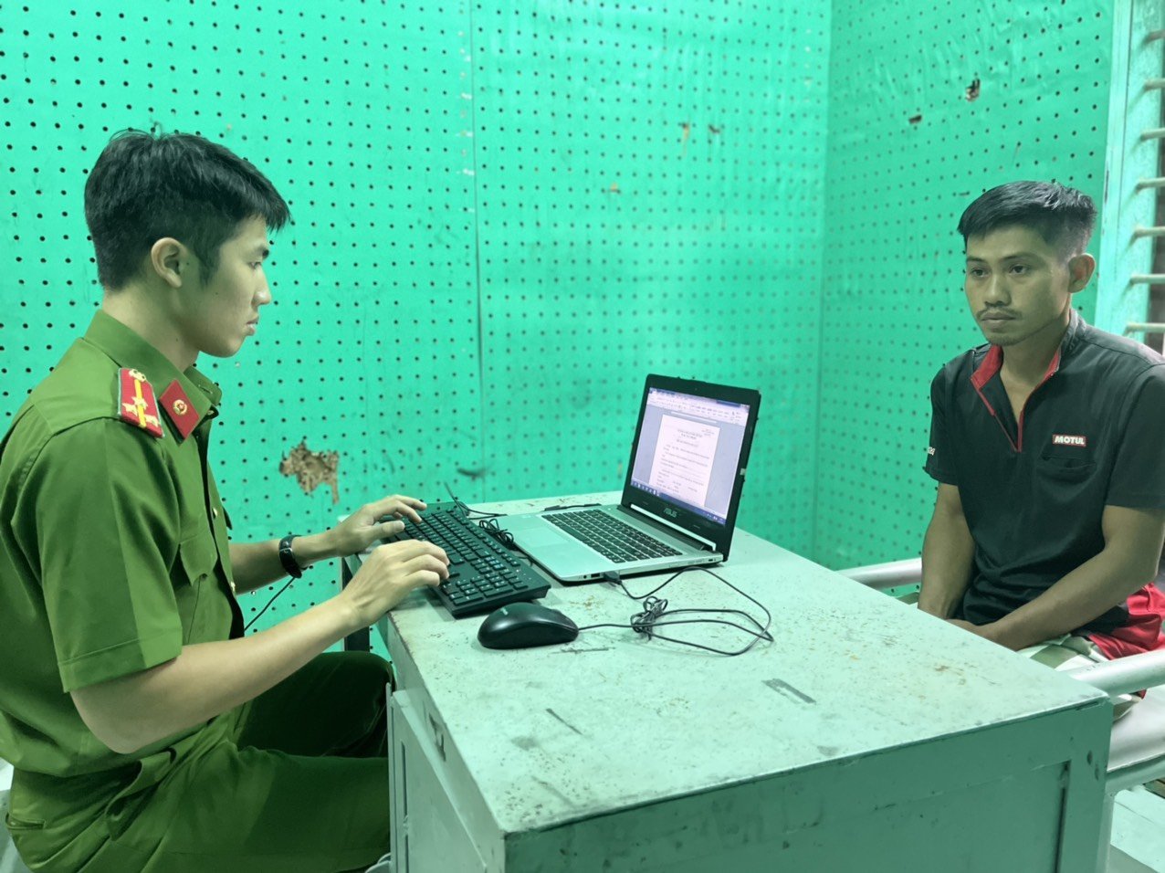 "Độc chiêu" bỏ túi 1,3 tỉ đồng của trưởng trạm xăng dầu ở Bình Phước