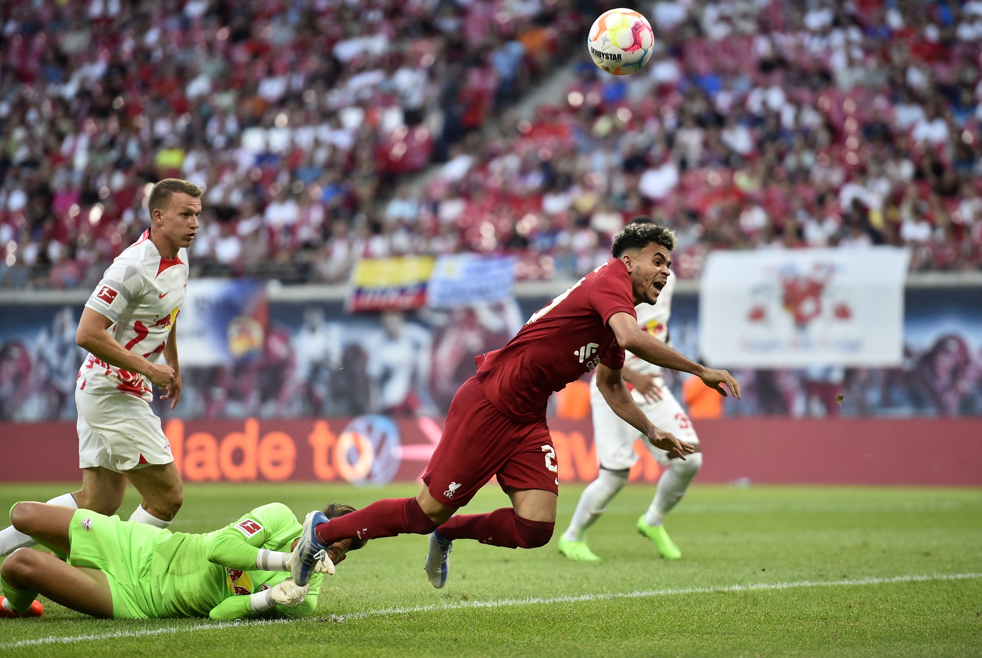 T&acirc;n binh Nunez tỏa s&aacute;ng, Liverpool thắng nhẹ 5 b&agrave;n b&ograve; đỏ Leipzig - Ảnh 4.