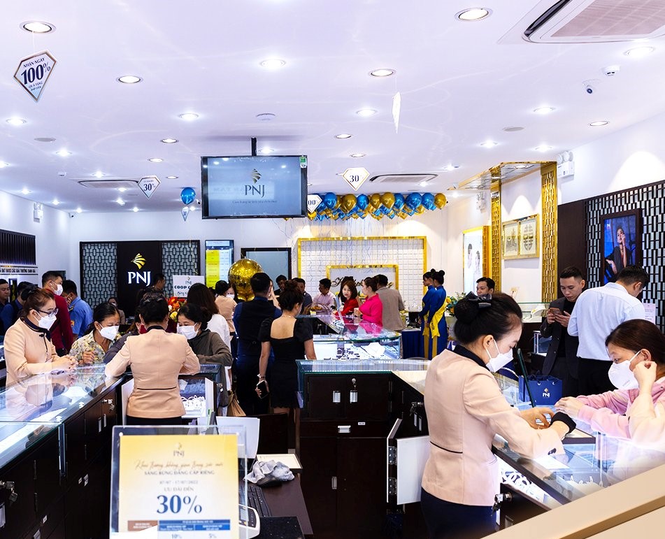 PNJ nửa đầu năm lãi 1.088 tỷ đồng, đạt 82,5% kế hoạch lợi nhuận năm - Ảnh 1.