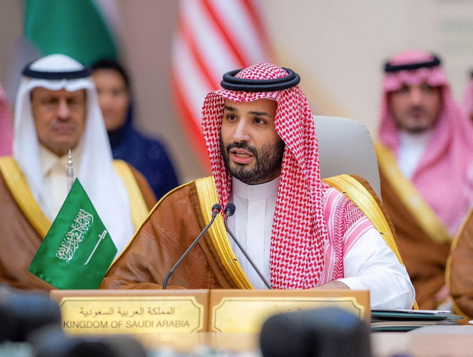 Vừa gặp ông Biden, Thái tử Ả Rập Saudi lại thảo luận với Tổng thống Nga về thị trường dầu mỏ - Ảnh 2.