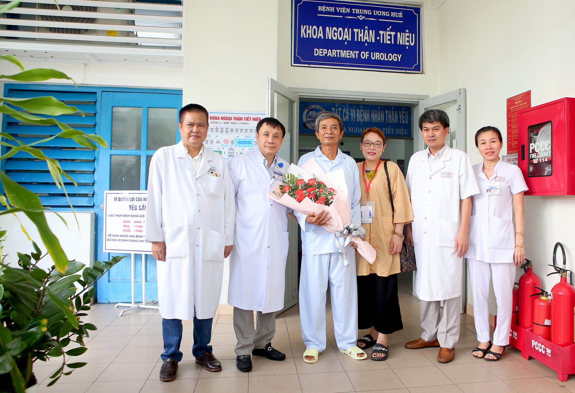 Cứu sống bệnh nhân bị biến chứng trong quá trình tán sỏi