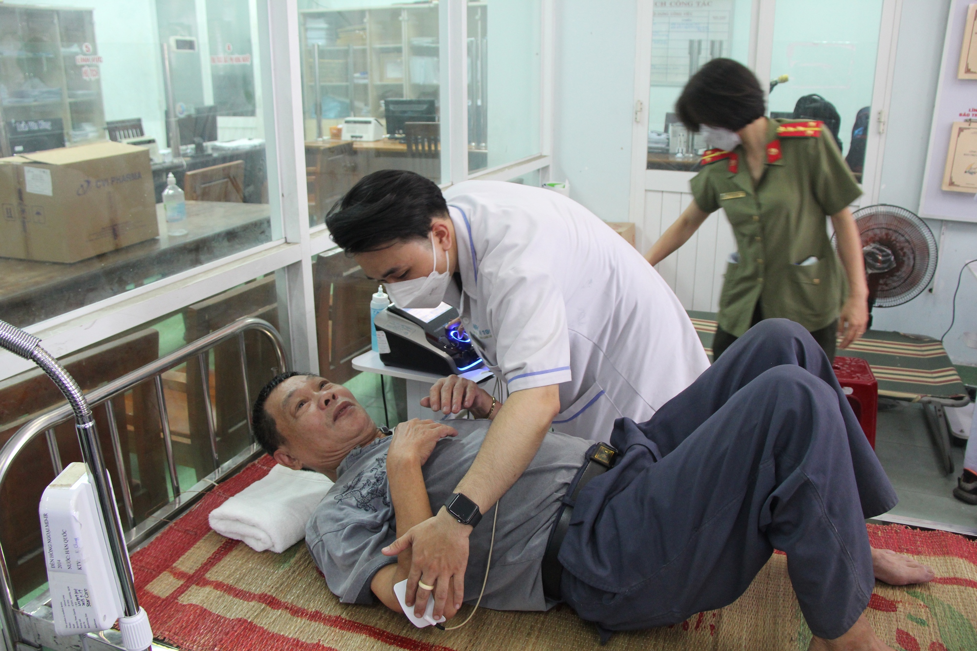 Niềm vui của gần 150 cụ &ocirc;ng, cụ b&agrave; tại Đ&agrave; Nẵng - Ảnh 1.