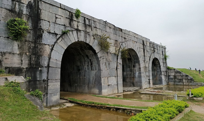 Ph&aacute;t lộ con đường Ho&agrave;ng gia ở di sản thế giới Th&agrave;nh Nh&agrave; Hồ - Ảnh 1.