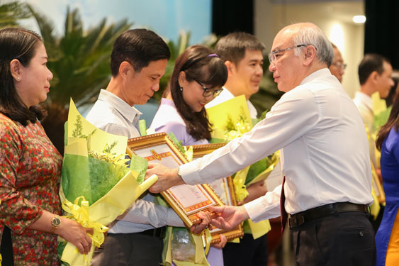 Đảng ta luôn quan tâm công tác tuyên giáo