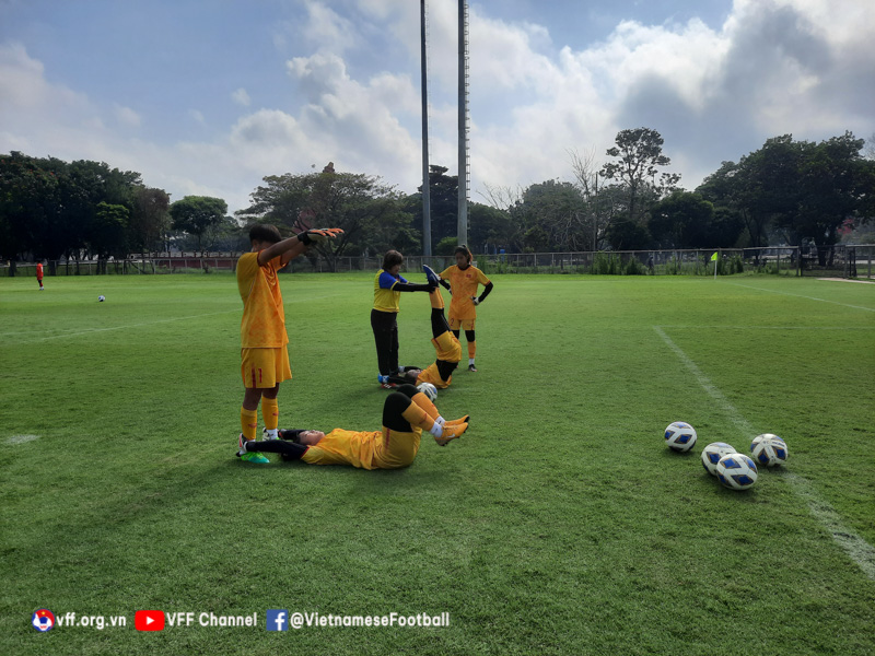 Thắng đậm Singapore đến 9 b&agrave;n kh&ocirc;ng gỡ, U18 nữ Việt Nam khởi đầu xuất sắc - Ảnh 1.