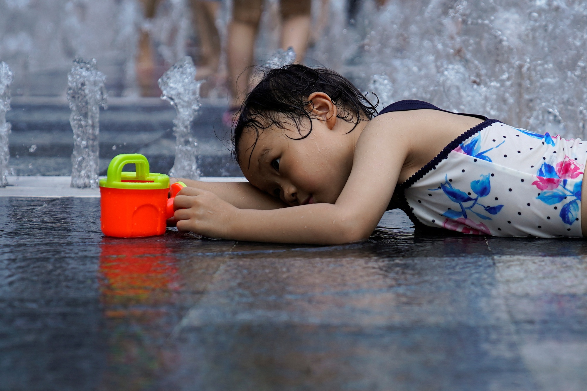 Nắng nóng ngày càng dữ dội