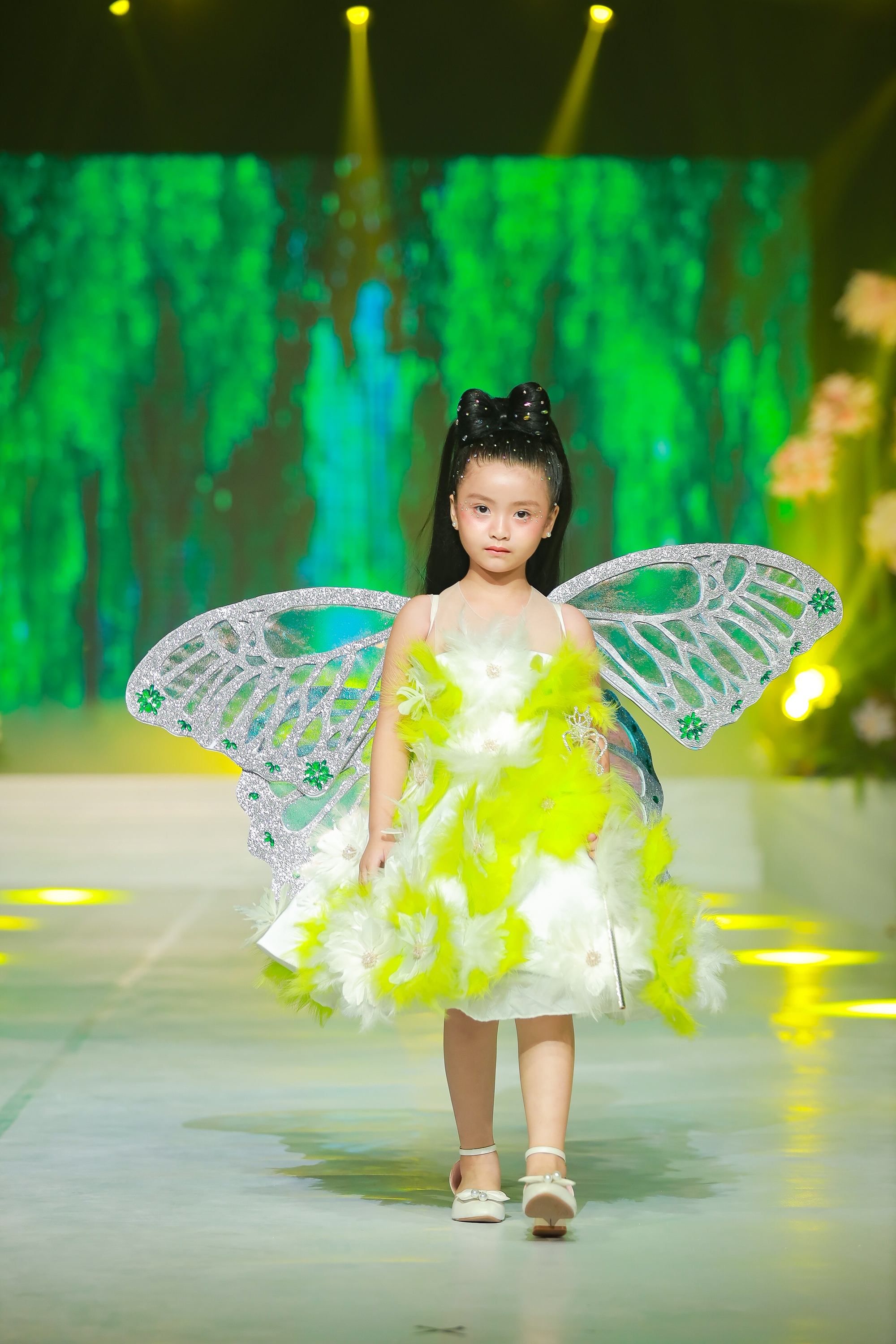 My Dream Fashion Show 2022 tr&igrave;nh l&agrave;ng 5 bộ sưu tập độc đ&aacute;o d&agrave;nh cho trẻ - Ảnh 10.