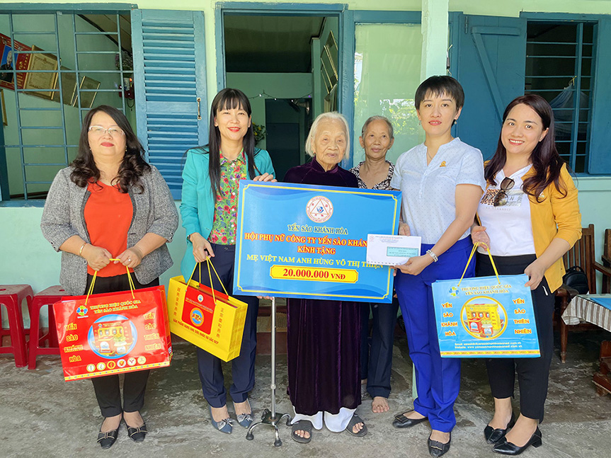 Yến Sào Khánh Hòa tri ân Mẹ Việt Nam anh hùng