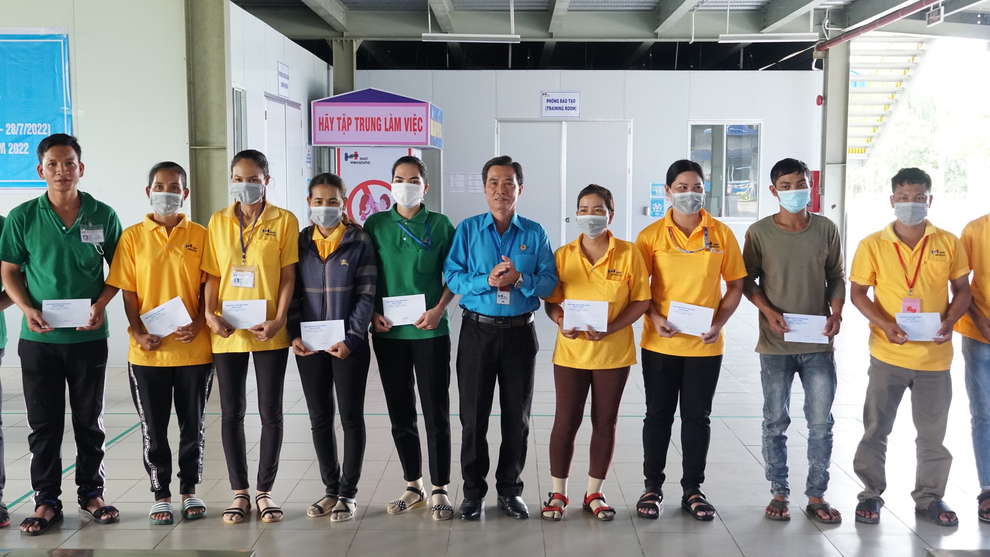 &ldquo;Bữa cơm C&ocirc;ng đo&agrave;n&rdquo; cho gần 1.700 đo&agrave;n vi&ecirc;n, người lao động ở S&oacute;c Trăng - Ảnh 2.