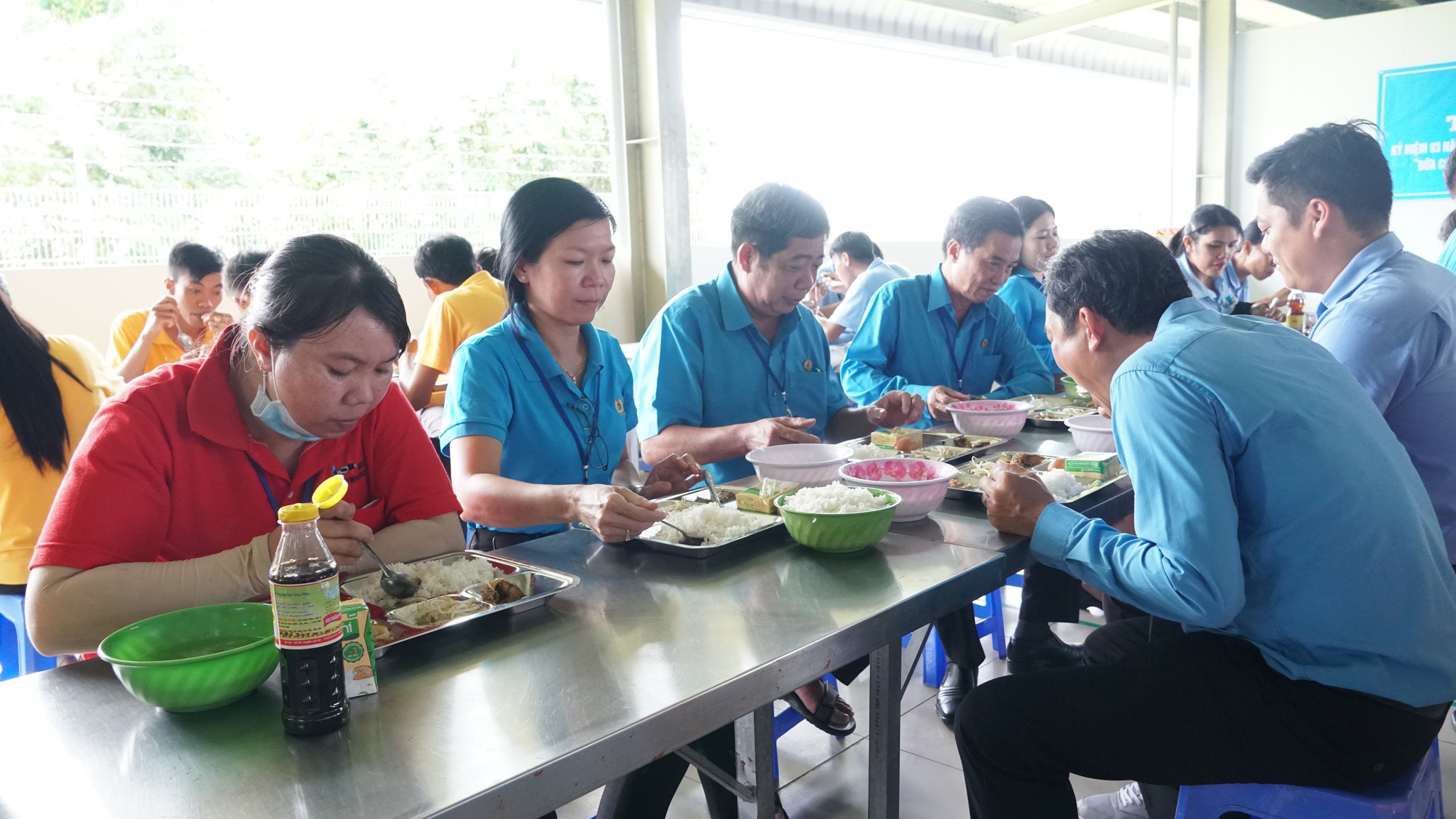 “Bữa cơm Công đoàn” cho gần 1.700 đoàn viên, người lao động ở Sóc Trăng