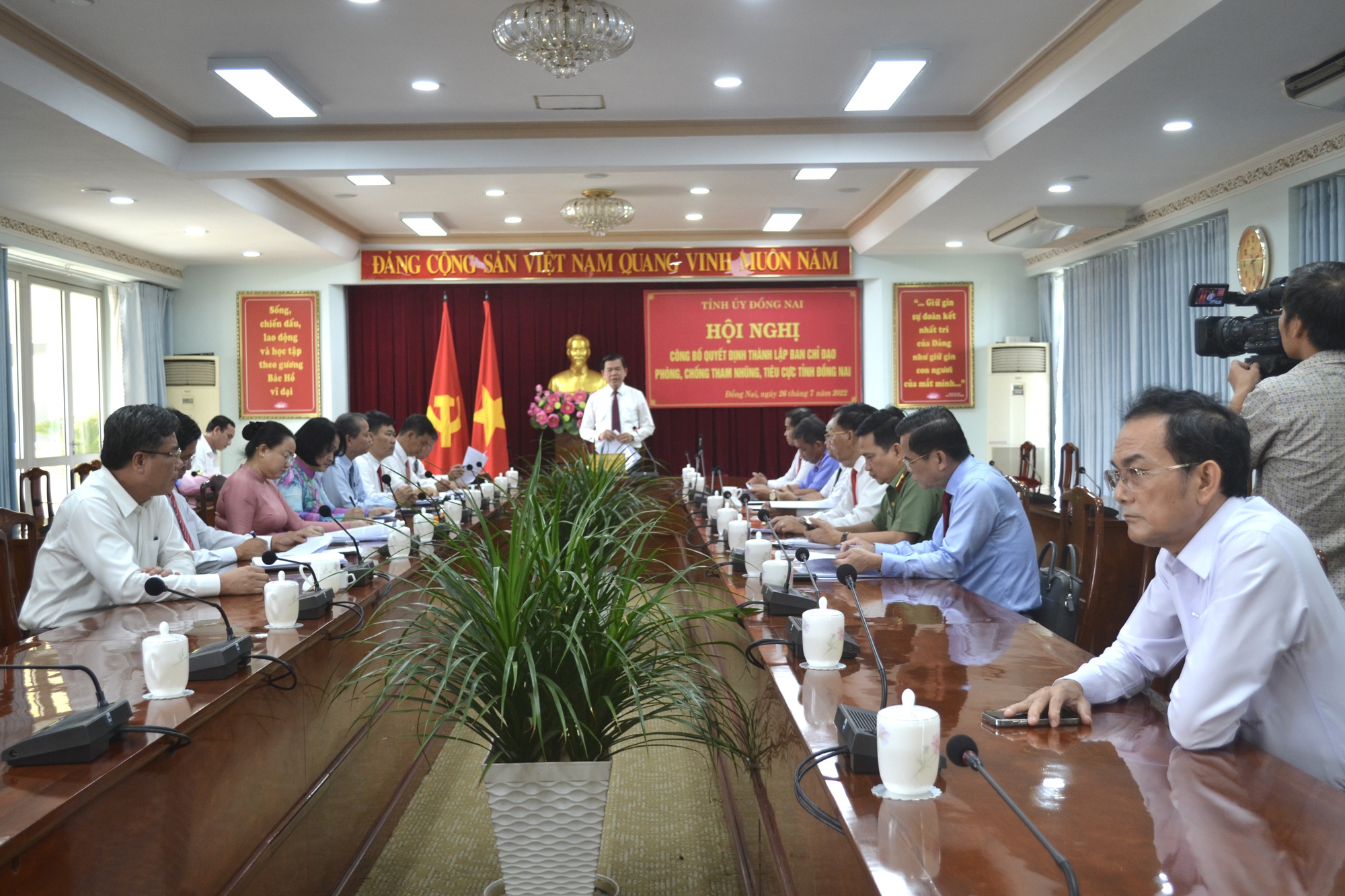 B&iacute; thư Tỉnh ủy Đồng Nai l&agrave;m trưởng Ban Chỉ đạo ph&ograve;ng chống tham nhũng, ti&ecirc;u cực tỉnh - Ảnh 1.