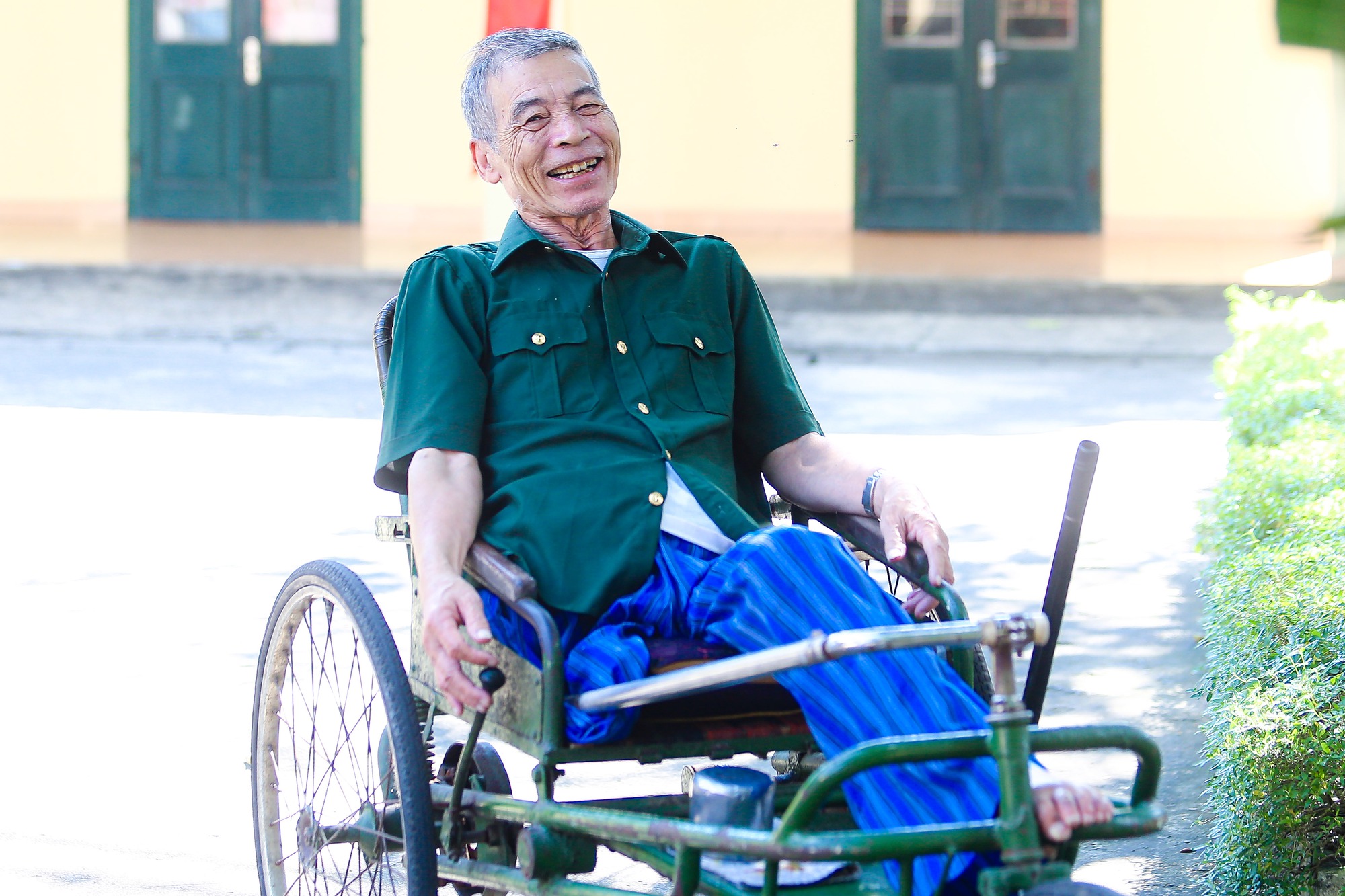 Nụ cười của những thương, bệnh binh nặng ở Trung tâm điều dưỡng thương binh Thuận Thành