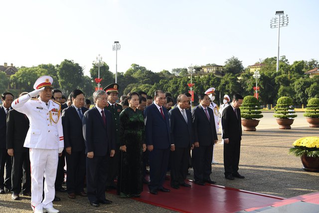 Lãnh đạo Đảng, Nhà nước tưởng nhớ Chủ tịch Hồ Chí Minh và các Anh hùng liệt sĩ