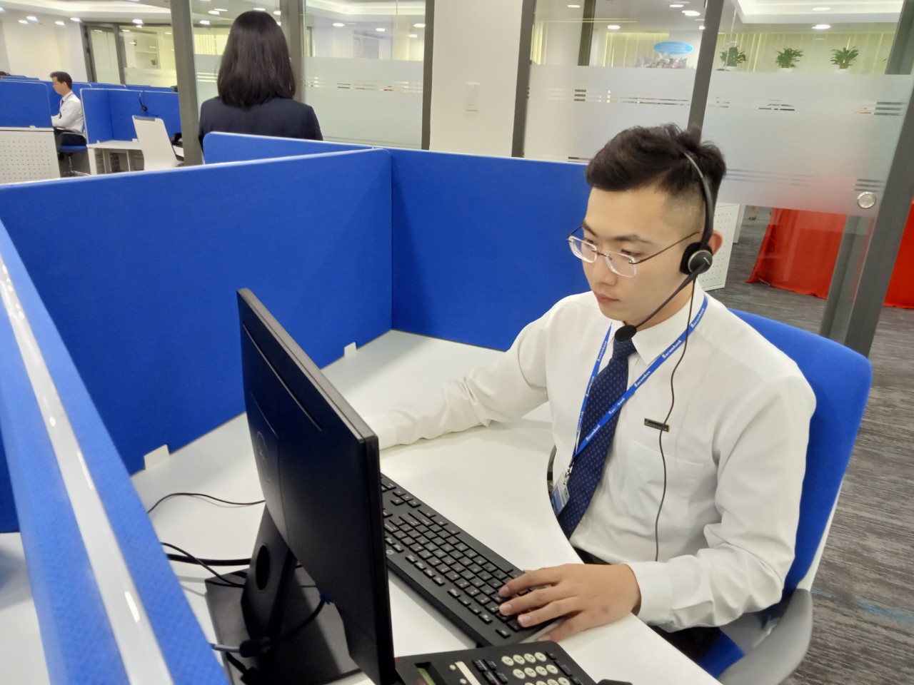 Sacombank đổi mới chất lượng Trung tâm Dịch vụ khách hàng và Telesales