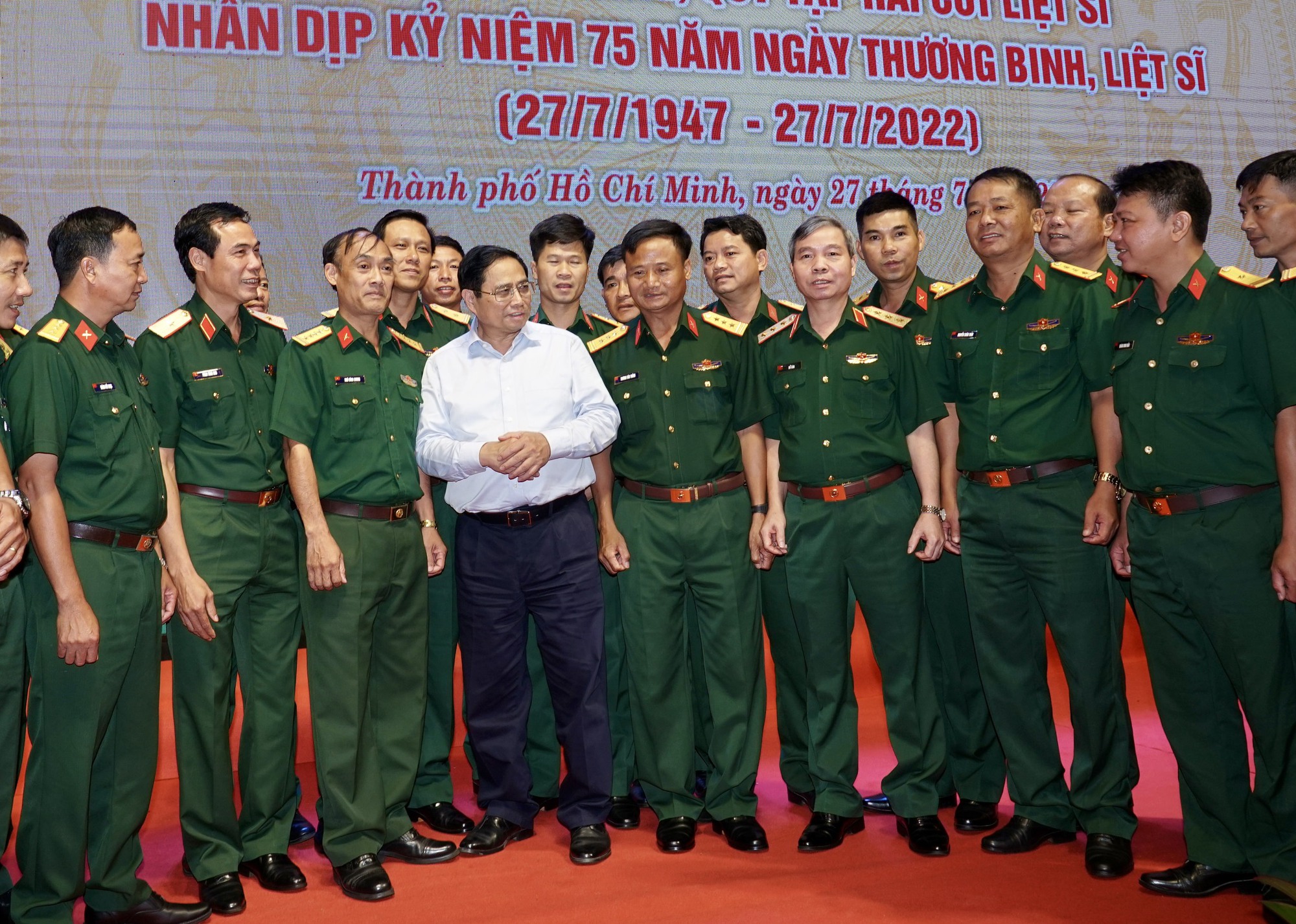 Thủ tướng Phạm Minh Ch&iacute;nh trăn trở khi h&agrave;i cốt c&aacute;c liệt sĩ chưa được t&igrave;m thấy - Ảnh 2.