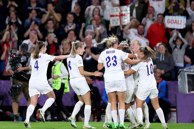 Sao Man United h&aacute;o hức xem Tam sư nữ v&agrave;o b&aacute;n kết Women Euro 2022 - Ảnh 14.