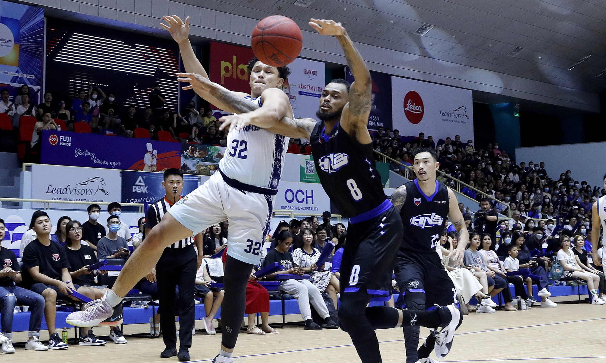VBA 2022: &ldquo;Ngựa &ocirc;&rdquo; gặp kh&oacute;, rớt khỏi top 3 - Ảnh 1.