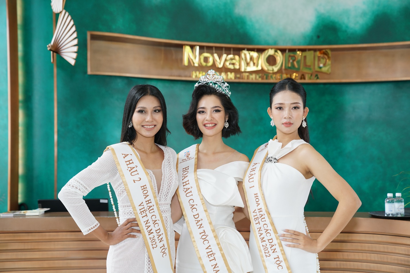 Theo chân top 3 Hoa hậu các dân tộc khám phá NovaWorld Ho Tram - Ảnh 1.