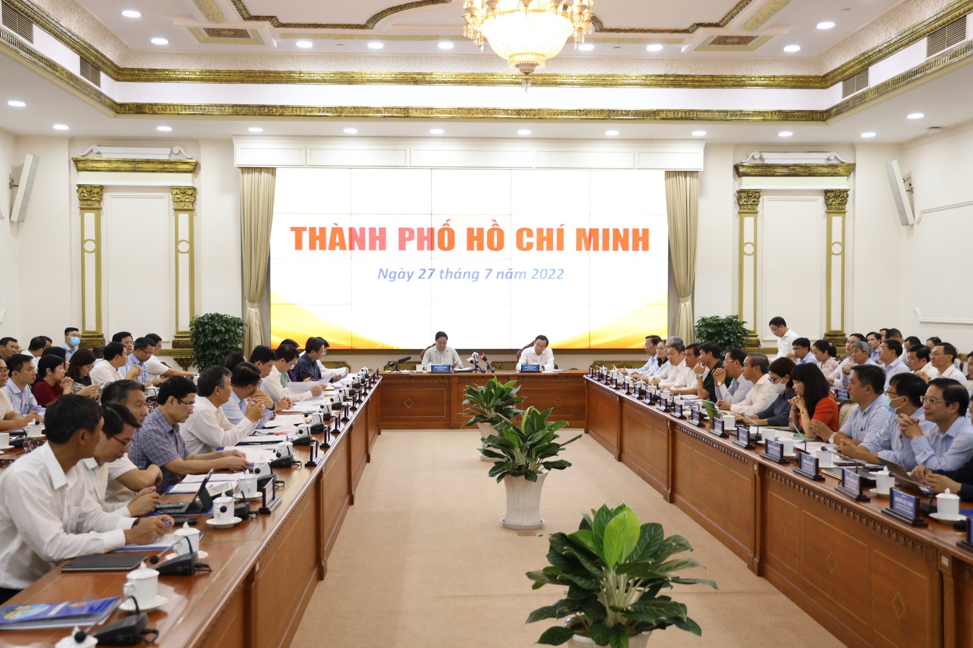 Thủ tướng làm việc với TP HCM về hàng loạt vấn đề quan trọng - Ảnh 1.