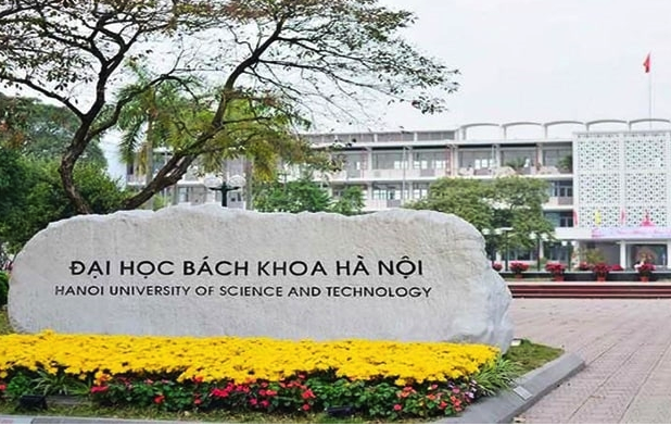 Nhiều trường ĐH tốp đầu c&ocirc;ng bố điểm s&agrave;n x&eacute;t tuyển - Ảnh 1.