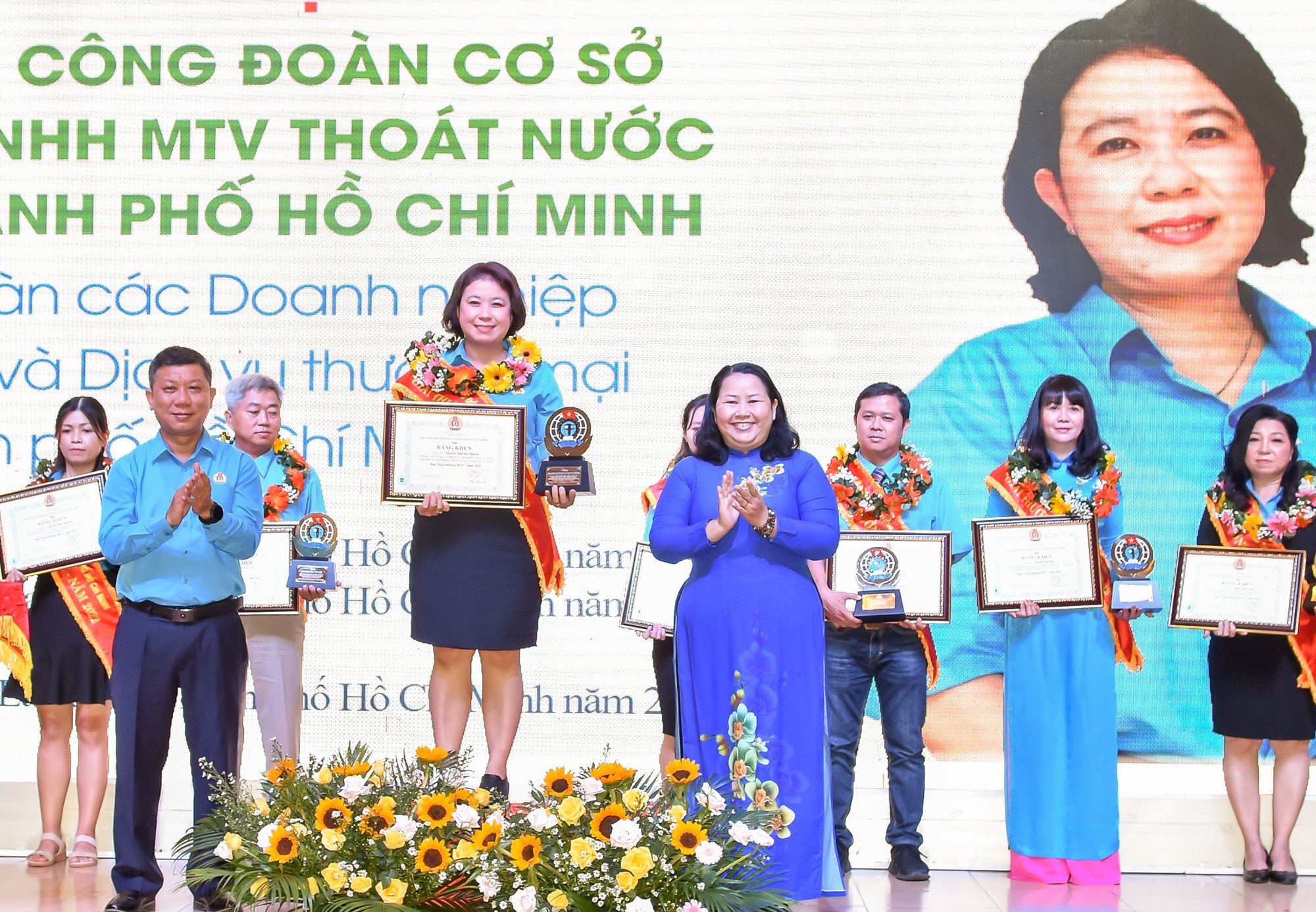 KỶ NIỆM 93 NĂM THÀNH LẬP CÔNG ĐOÀN VIỆT NAM (28.7.1929 - 28.7.2022): Gắn bó sâu sắc với đoàn viên - lao động