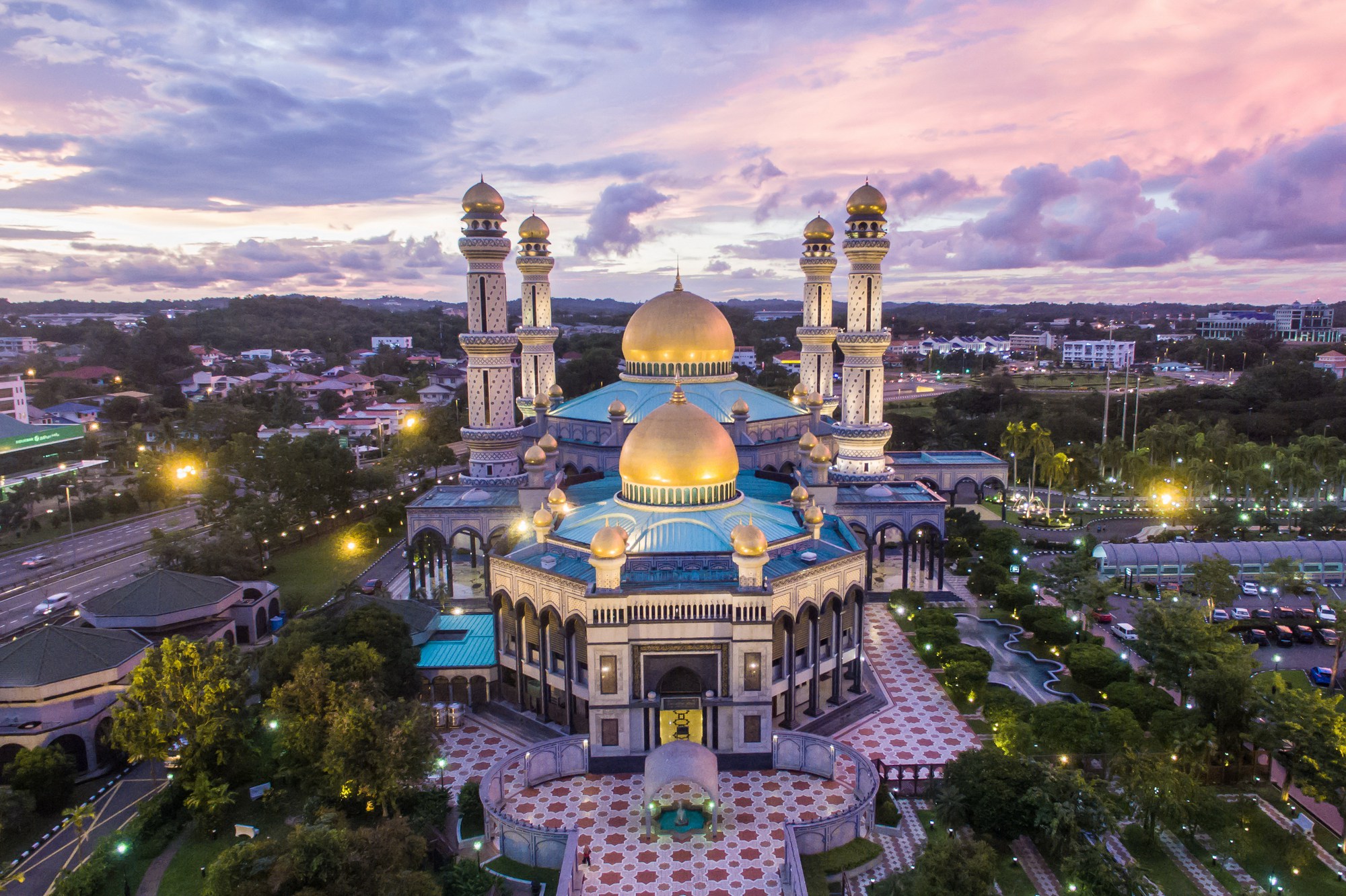 Vương quốc Brunei - &ldquo;H&ograve;n ngọc xanh&rdquo; gi&agrave;u c&oacute; của Đ&ocirc;ng Nam &Aacute; - Ảnh 2.