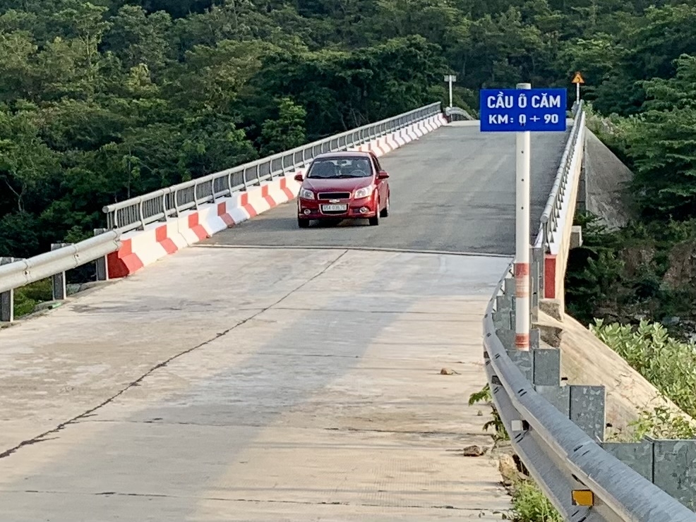 Ninh Thuận có suối Ô Căm - Vẻ đẹp thiên nhiên giữa núi rừng Bác Ái - Ảnh 9.