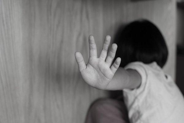 Trẻ bị cha dượng và mẹ đánh: Chủ tịch UBND tỉnh Bình Phước ký công văn khẩn