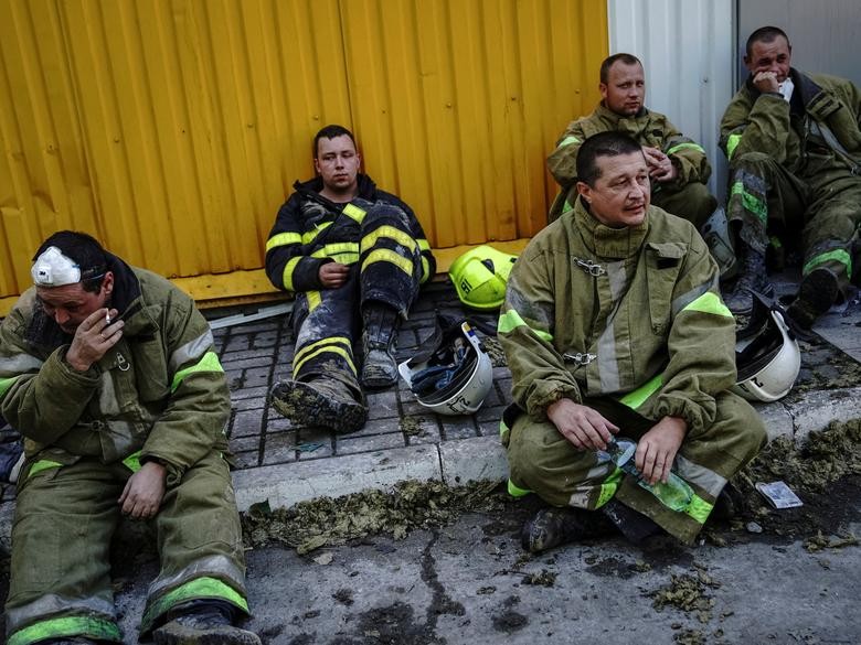 Giao tranh ngày càng nóng bỏng ở miền Đông Ukraine - Ảnh 3.
